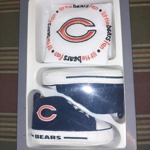 NFL Chicago Bears Bib & Pre-Walkers set